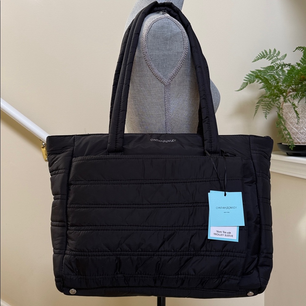 Cynthia Rowley Black Quilted Puffer Nylon Tote w/Padded Handles. Fits 14” laptop - Picture 9 of 16